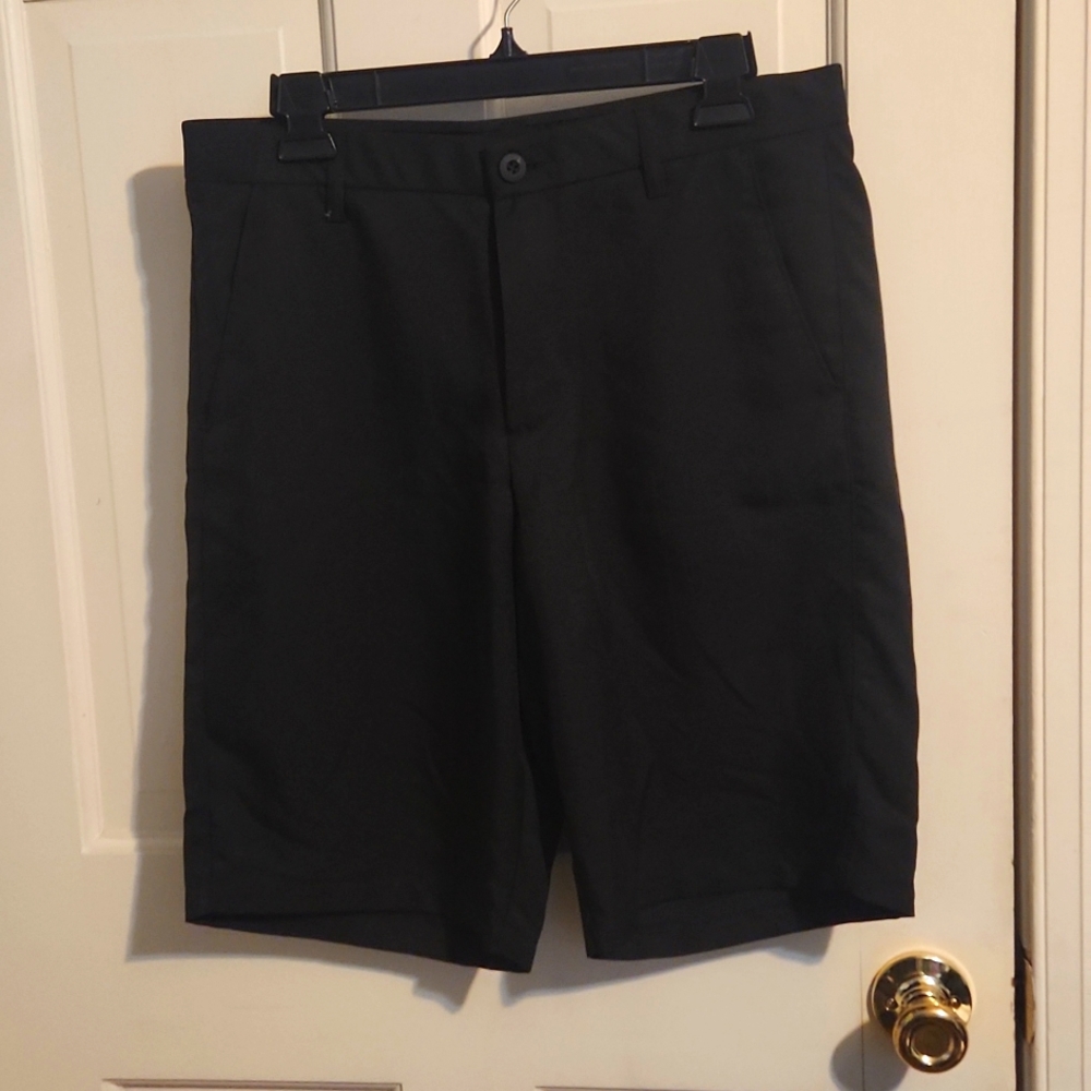 Like New Men's Tek Gear Black Shorts size 32